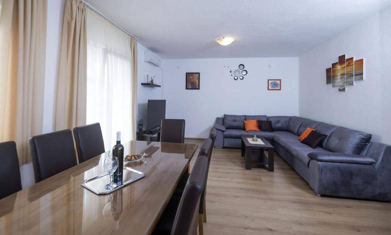 Apartment Jelcic Podstrana Eksteriør bilde